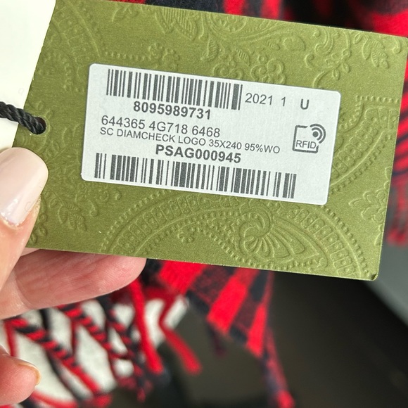 Gucci long diamondcheck scarf with logo Unisex - Picture 6 of 8